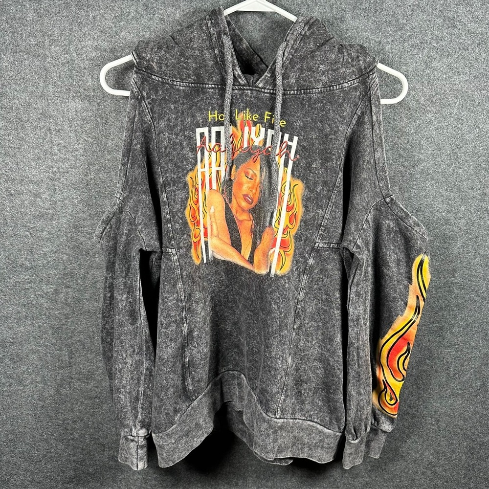 Vintage Aaliyah Women's Medium Hot Like Fire "Cold Shoulder" Hoodie - Picture 3 of 12